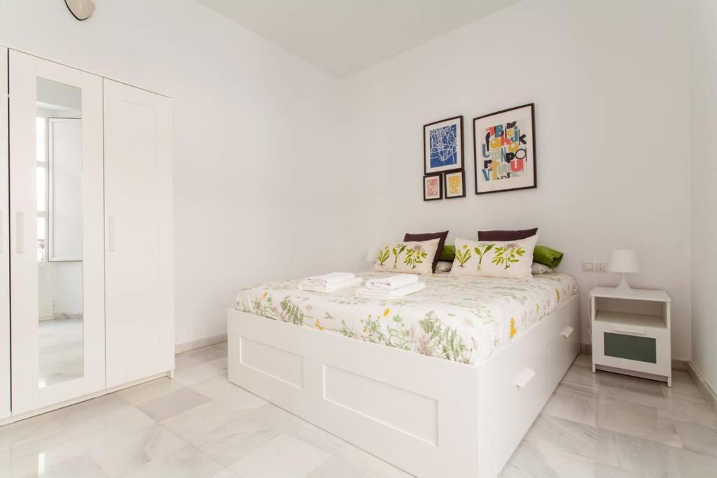 Hostly Rivero 2B Center-Fibre-Communal Terrace-Parking Optional-Cless Sevilla Bagian luar foto